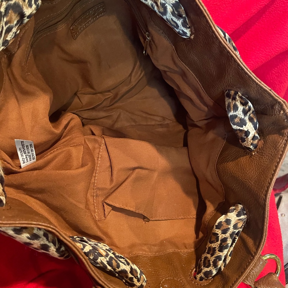 Aldo Brown Leather Tote with Leopard Print Scarf NWOT - Picture 8 of 9